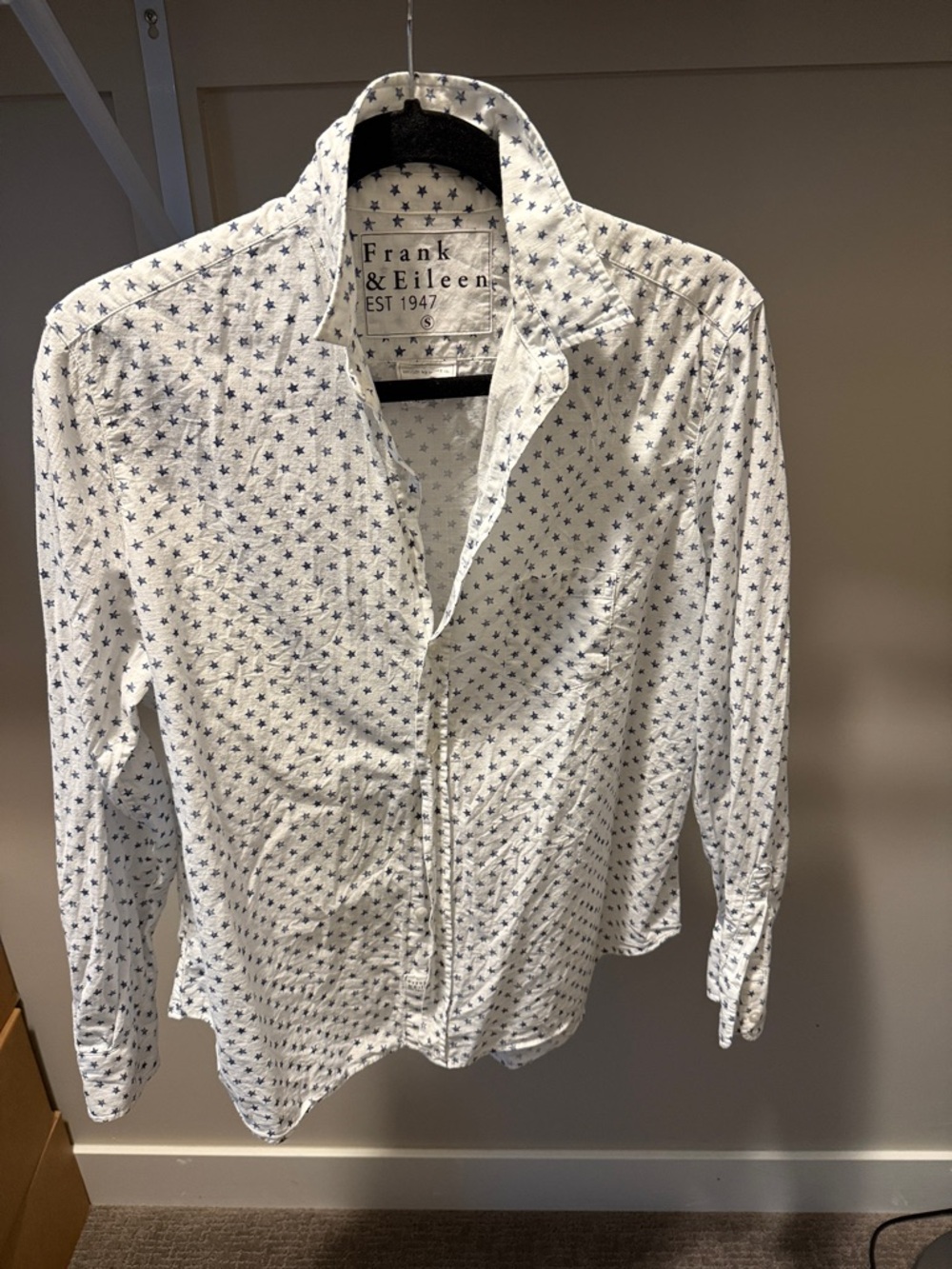 Frank & Eileen White Button-Down Shirt with Navy Star Print